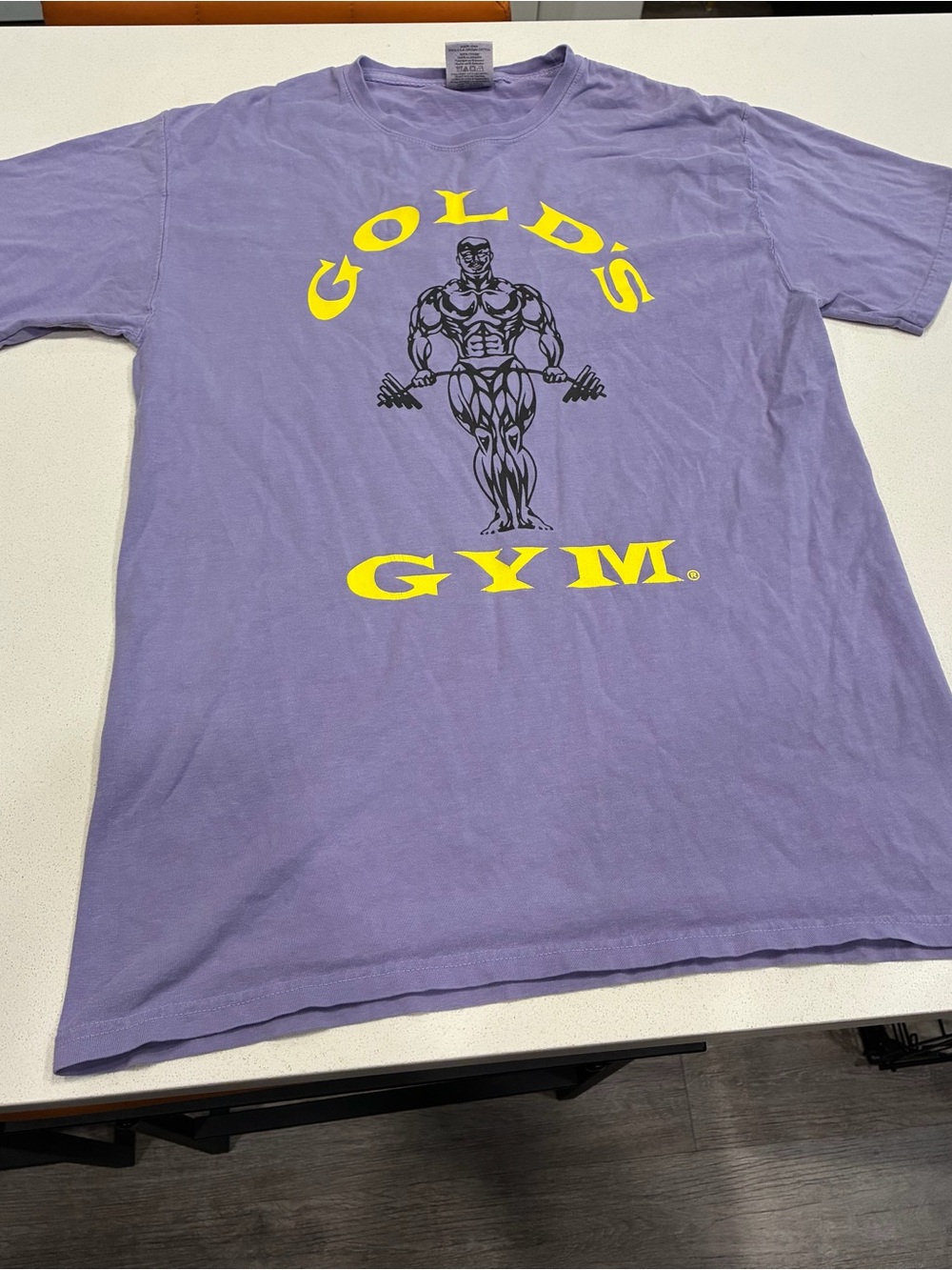 Gold's Gym Lavender T-Shirt Size Medium